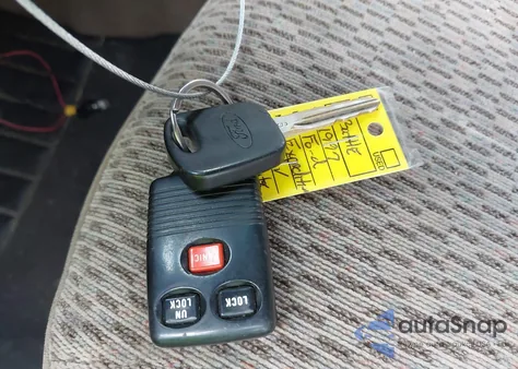 1997 Ford Expedition Eddie Bauer/Xlt from USA, damaged, VIN 1FMEU1769VLC02458